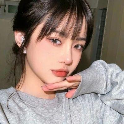 女管家